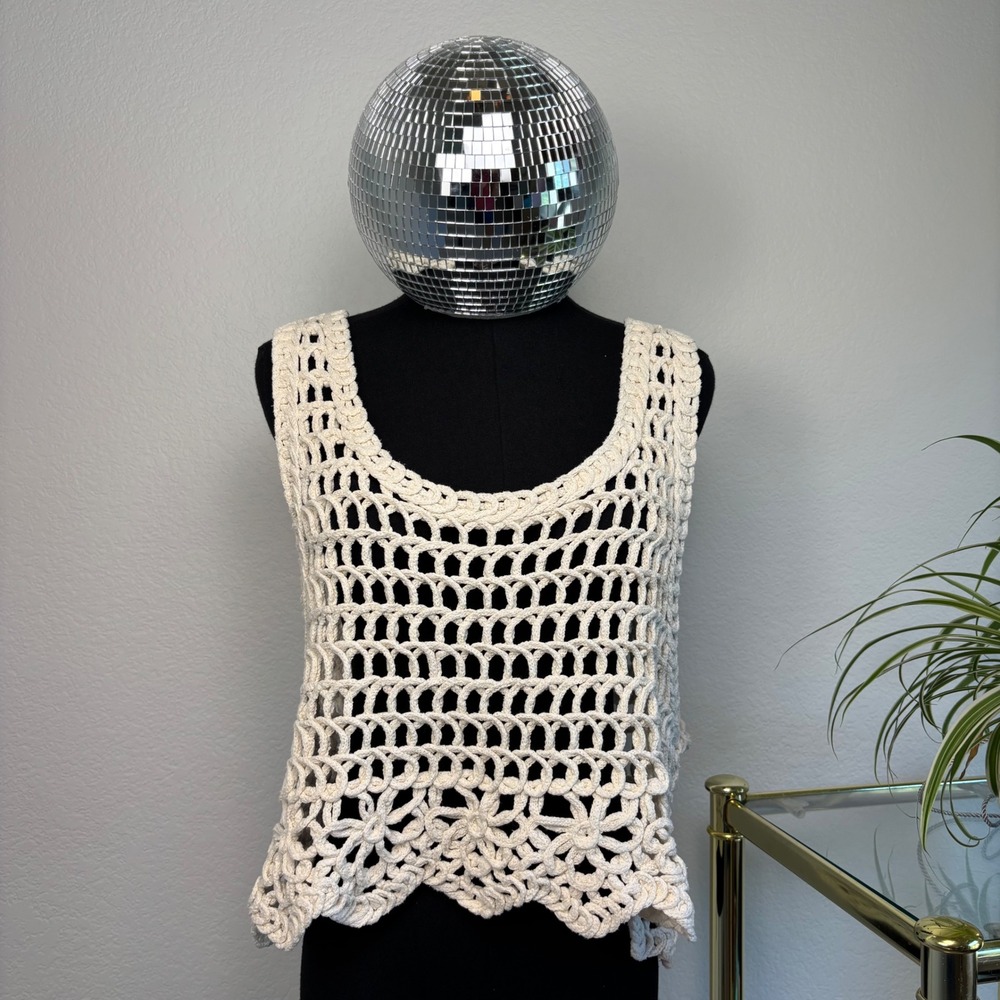 Lulus Weekend Festivals Crochet Cropped Tank Top, Beige Large Boho Hippie 70s - Picture 2 of 16